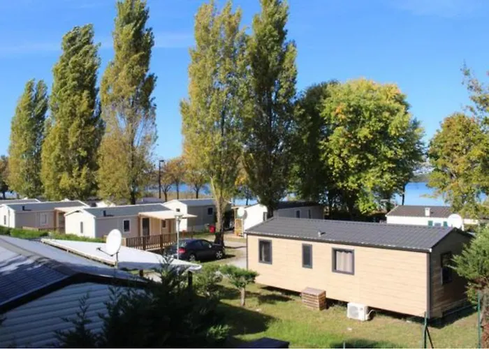 Lénalac - Résidence 3 étoiles - Bord Du Hébergement de vacances Aureilhan (Landes)